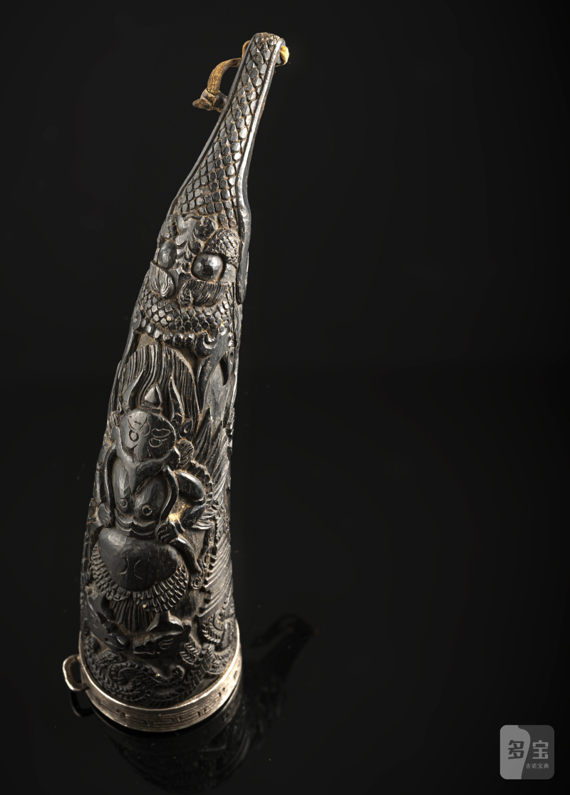 A FINE CARVED HORN MAGICAL POWDER CONTAINER - 图4